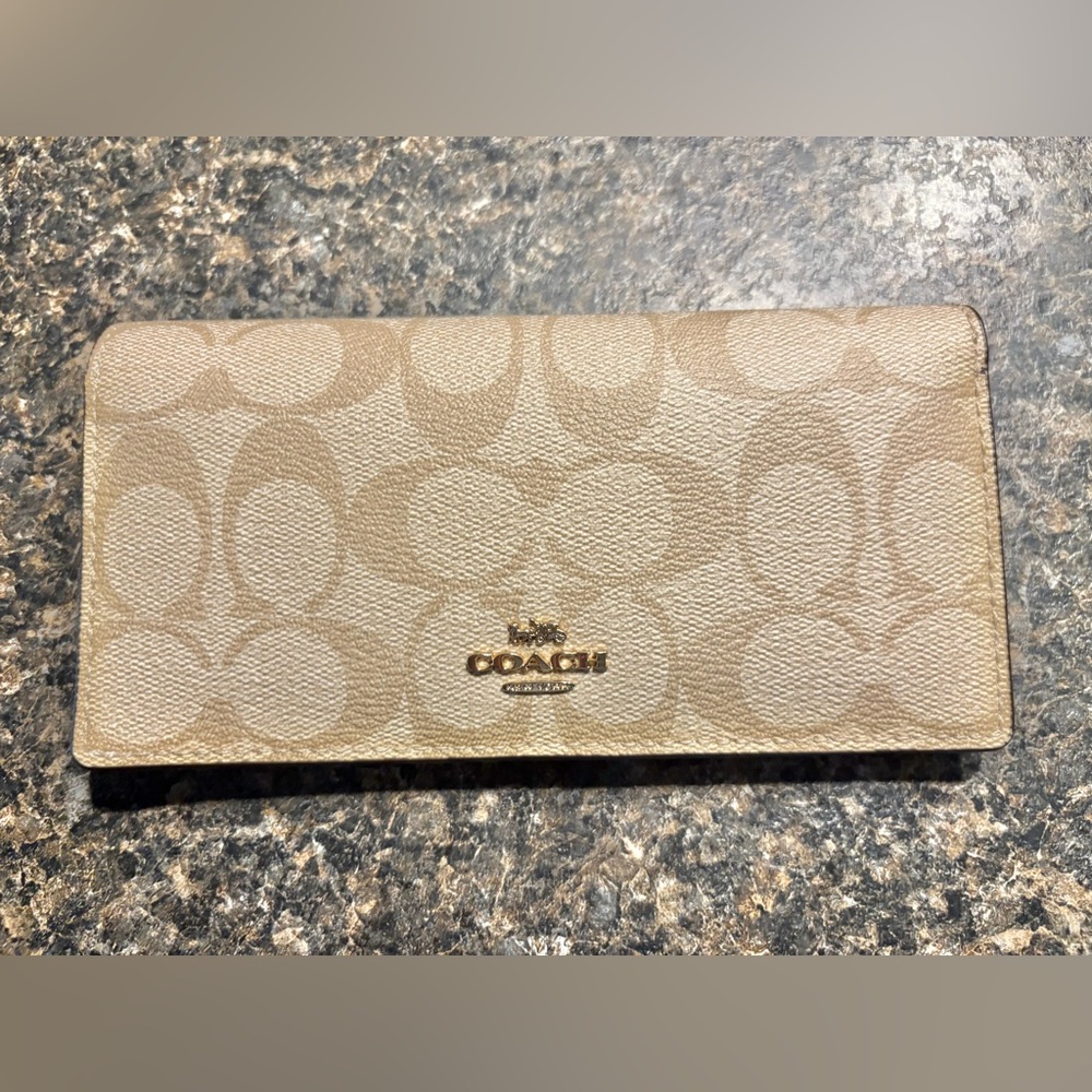 Coach Tan Wallet Signature Design